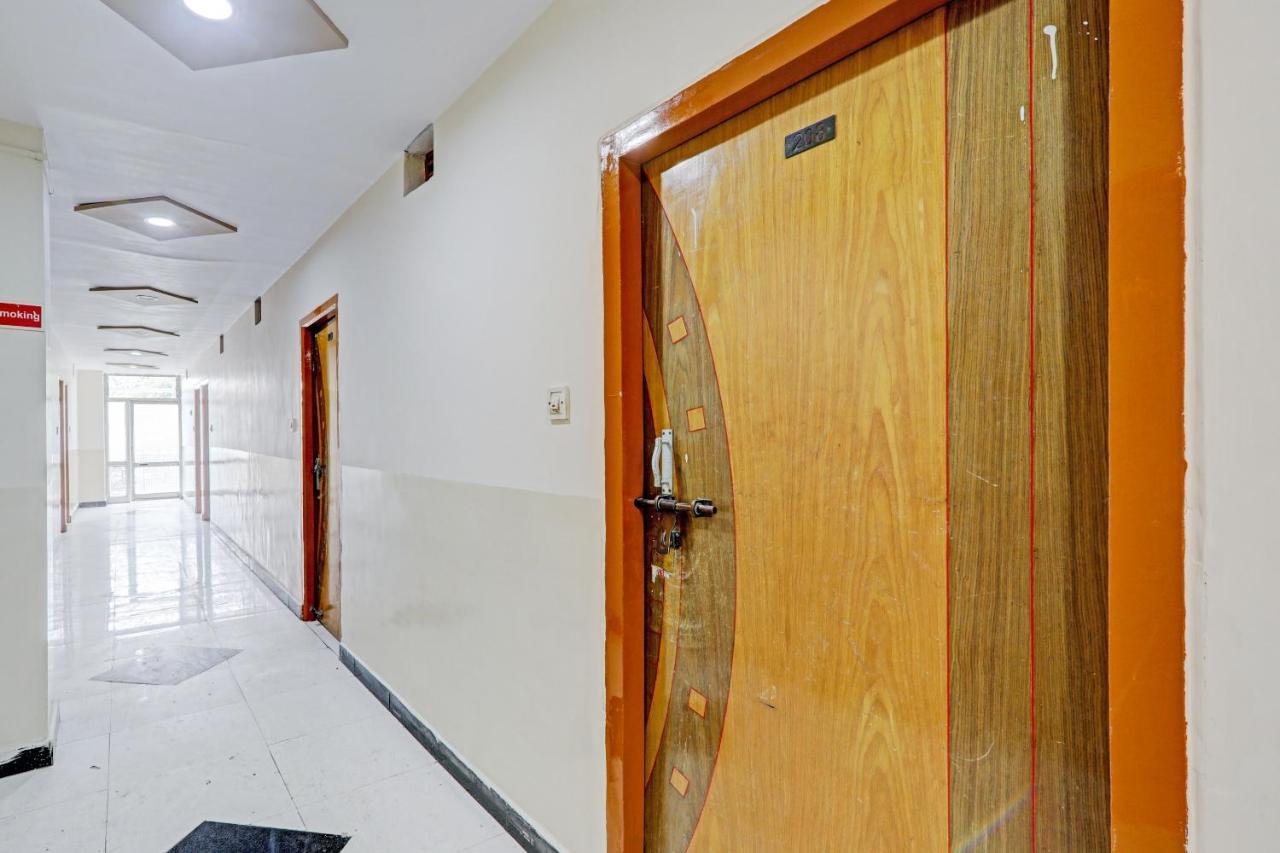 Oyo 27695 Hotel Relation Κανπούρ Εξωτερικό φωτογραφία