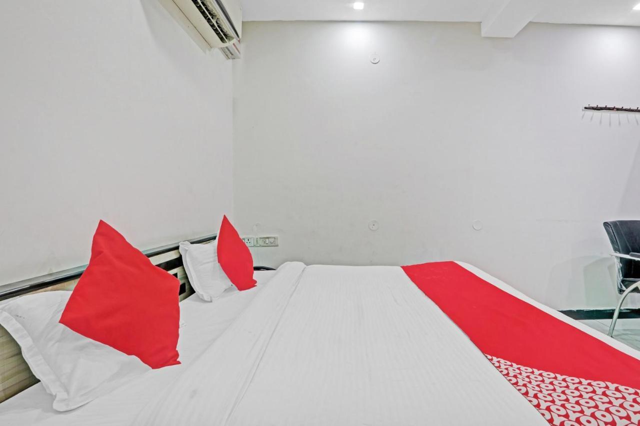 Oyo 27695 Hotel Relation Κανπούρ Εξωτερικό φωτογραφία